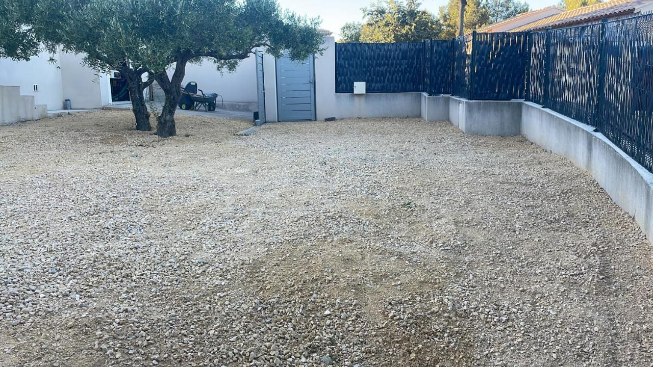 Clos Des Rompudes Aramon Esterno foto